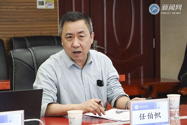 c874de946929491e9350eee5c237e398.jpg 张梓硕5.jpg