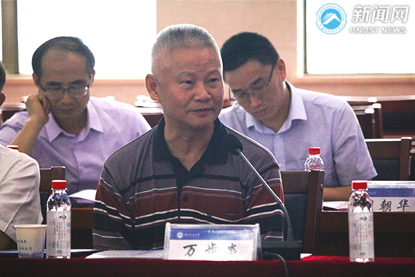 b84ee6406821462c880eceaac7165324.jpg 罗雨轩 (3)万步炎.jpg